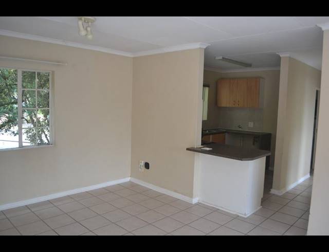 3 BEDROOM APARTMENT FOR SALE IN FLORAUNA